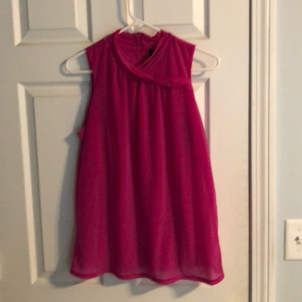 Fuchsia woman’s top.